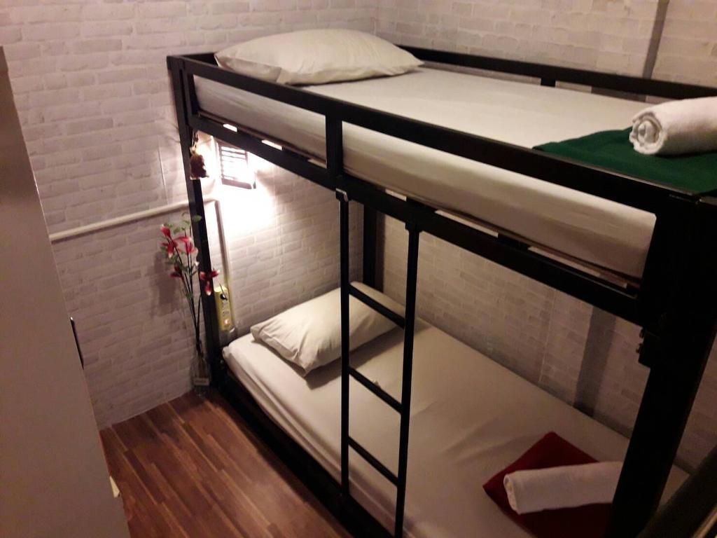Bed Bangkok Hostel מראה חיצוני תמונה