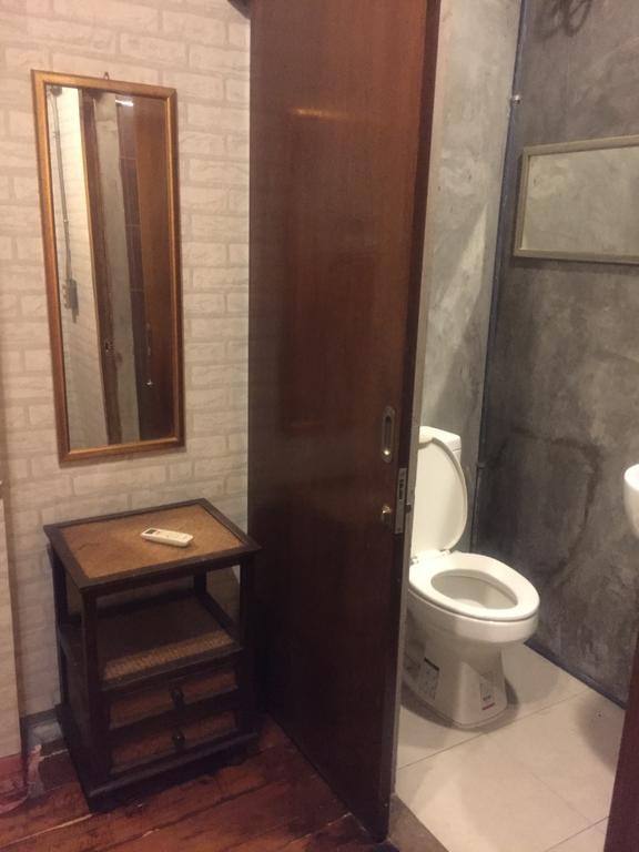 Bed Bangkok Hostel מראה חיצוני תמונה