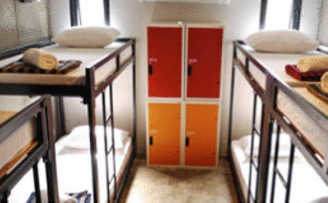 Bed Bangkok Hostel מראה חיצוני תמונה