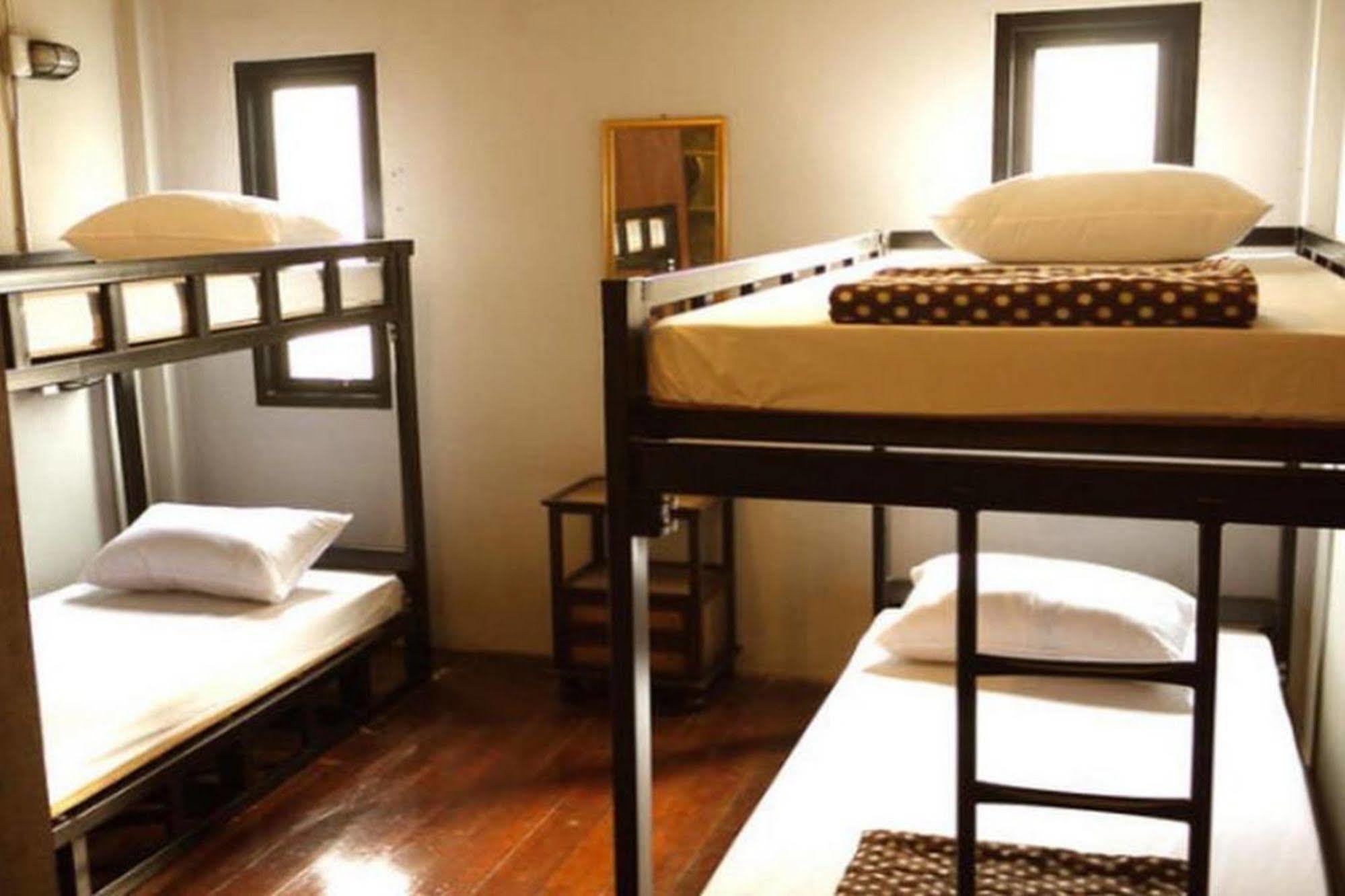 Bed Bangkok Hostel מראה חיצוני תמונה